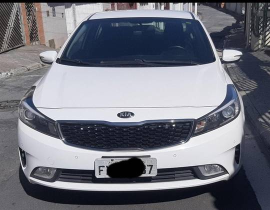 KIA CERATO 1.6 SX 16V FLEX 4P AUTOMÁTICO KIA CERATO 1.6 SX 16V FLEX 4P AUTOMÁTICO